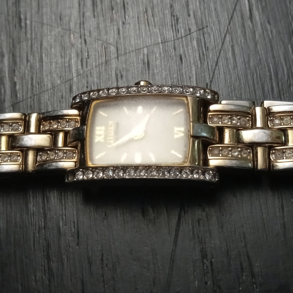Elegant Vintage Citizen ECO Drive Gold Watch W/ Gems - Picture 1 of 6